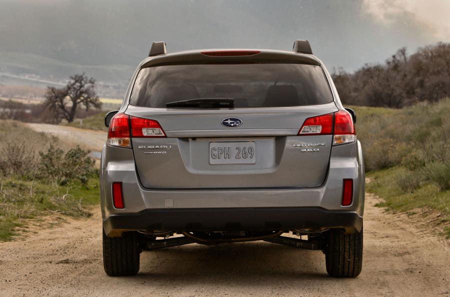  Subaru Outback 2010 года  (фото 53 из 79)